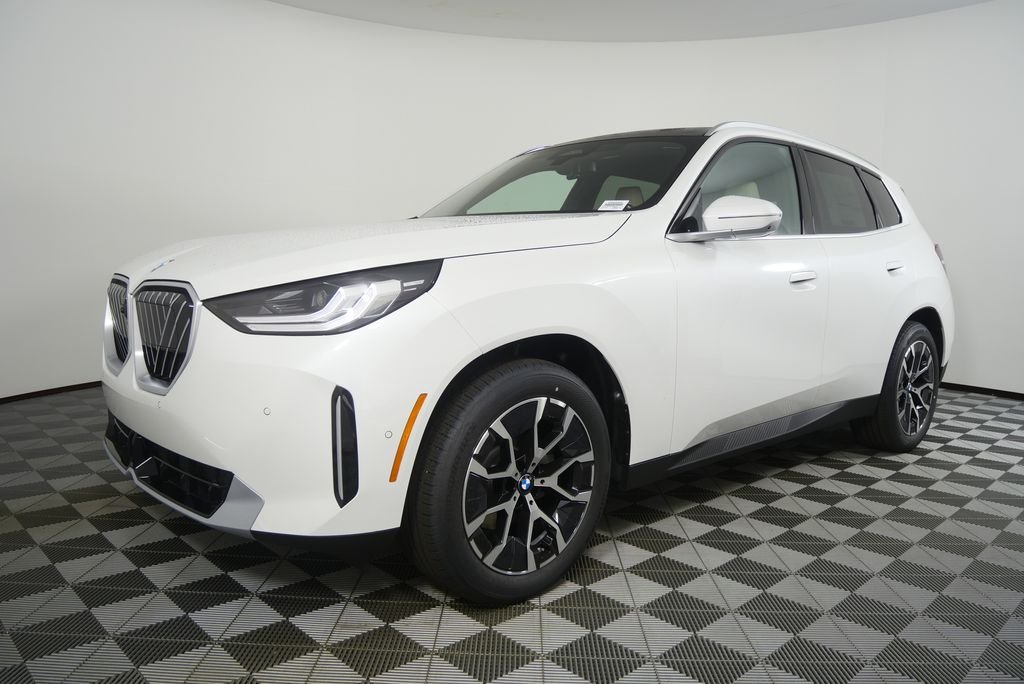 New 2026 Mineral White Metallic BMW 30 xDrive image 7