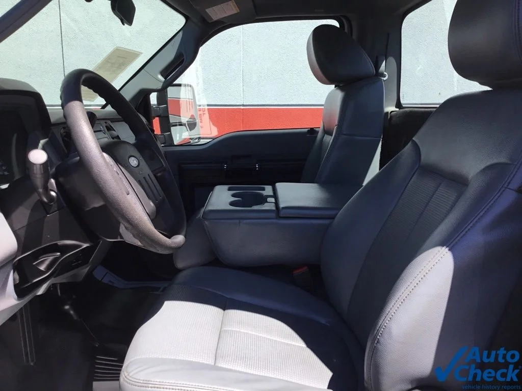 Used 2014 White Ford XL image 28