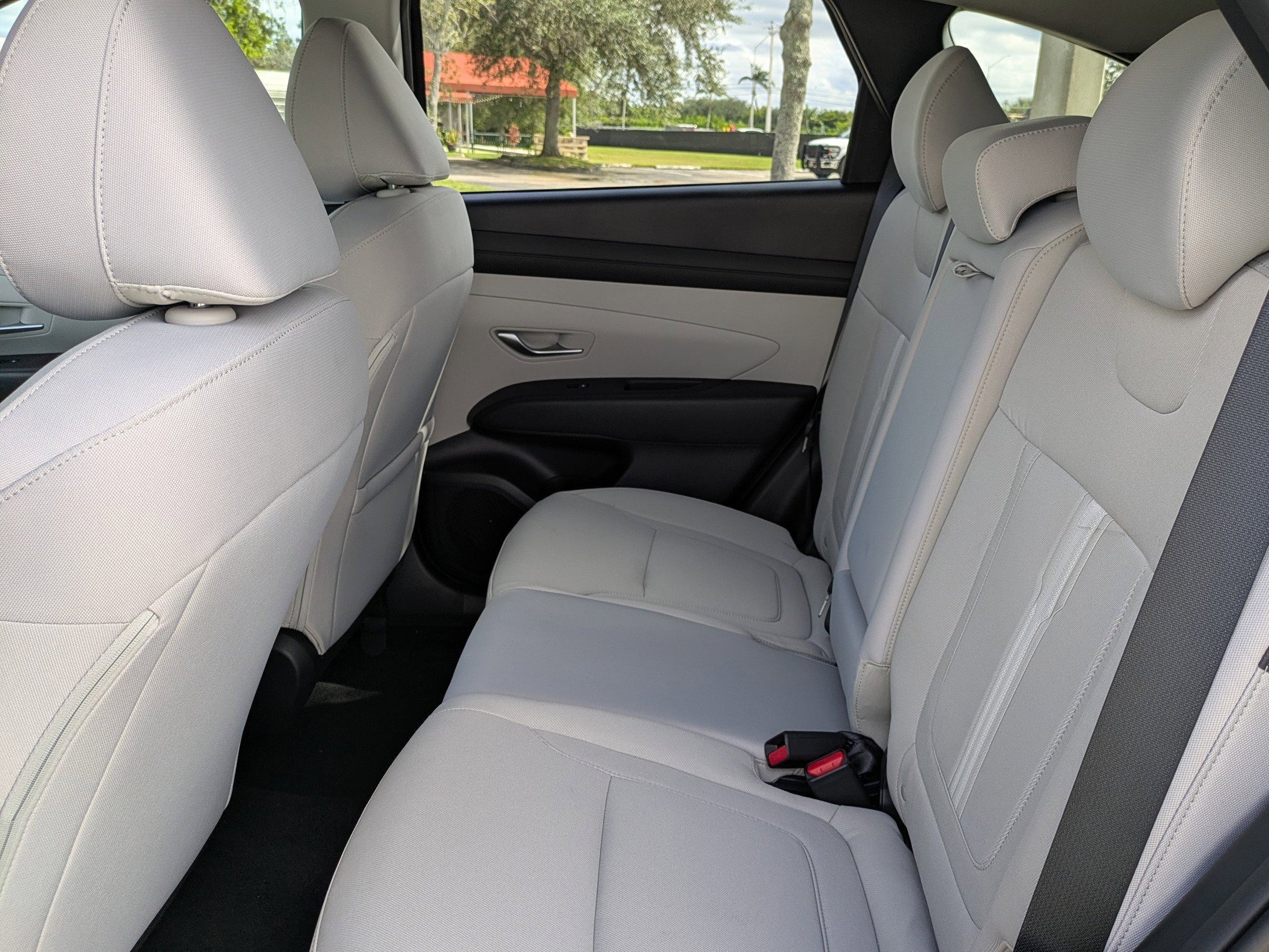 Used 2026 Rockwood Green Hyundai  image 14
