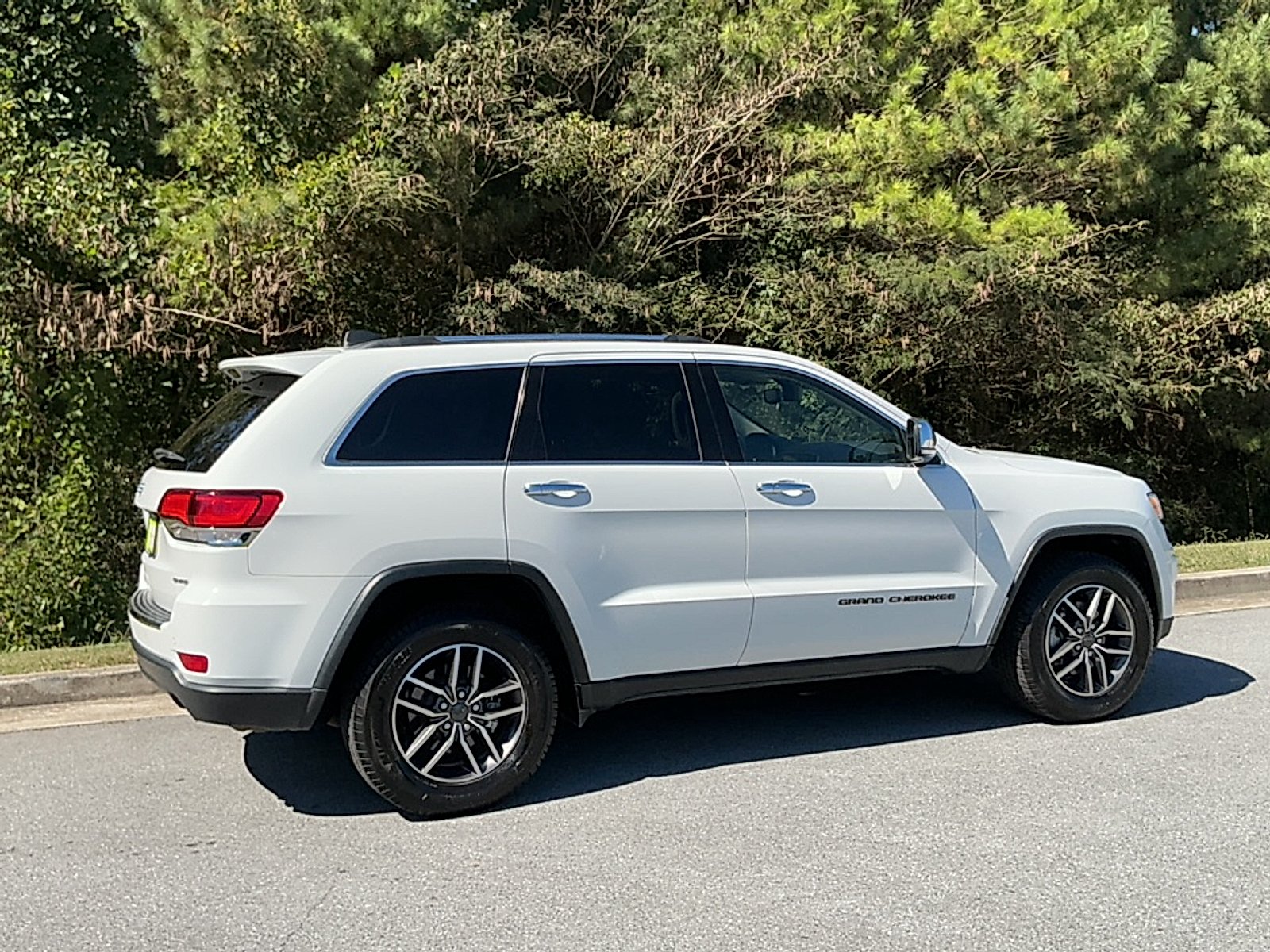 Used 2020 Jeep Grand Cherokee Limited with VIN 1C4RJEBGXLC328962 for sale in Cartersville, GA