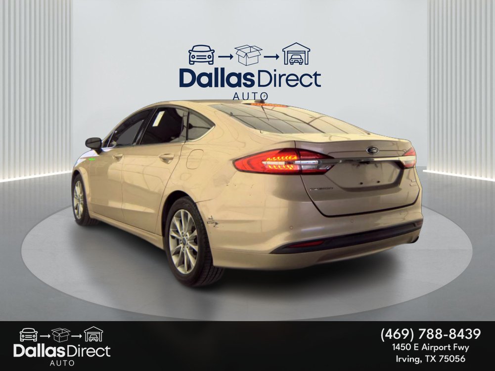 Used 2017 White Gold Ford SE image 9