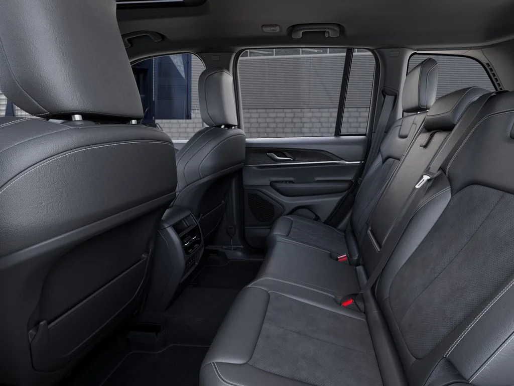 New 2026 Baltic Gray Metallic Clearcoat Jeep Altitude image 23