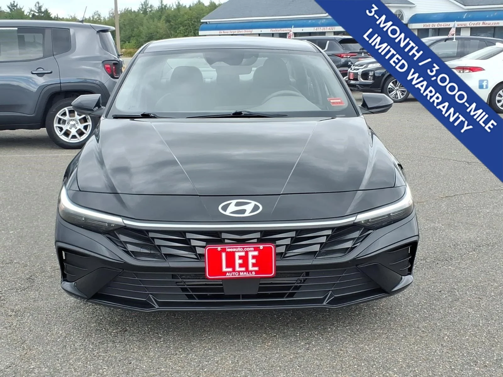 Used 2024 Abyss Black Hyundai SEL image 2