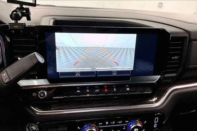 Used 2026 Onyx Black GMC Elevation image 29