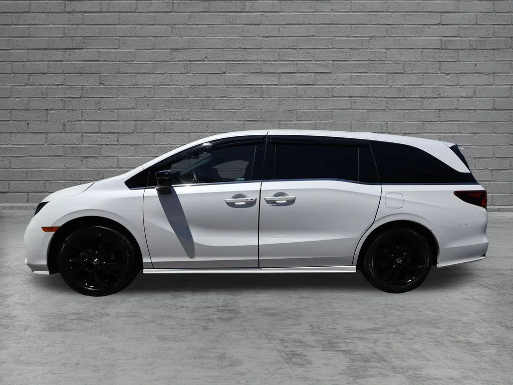 Certified Used 2024 Platinum White Pearl Honda Sport image 8
