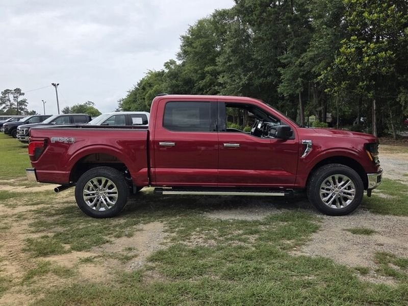 New 2026 Ruby Red Metallic Tinted Clearcoat Ford XLT image 12