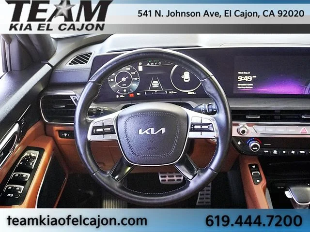 Used 2024 Green Kia SX X-Line AWD image 25