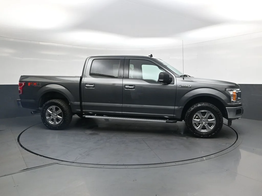 Used 2019 Gray Ford XLT image 4