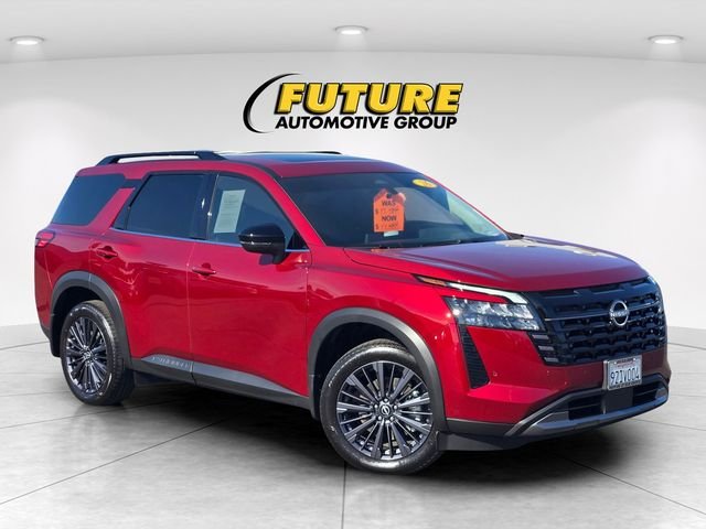 Used 2026 Red Nissan SL image 1