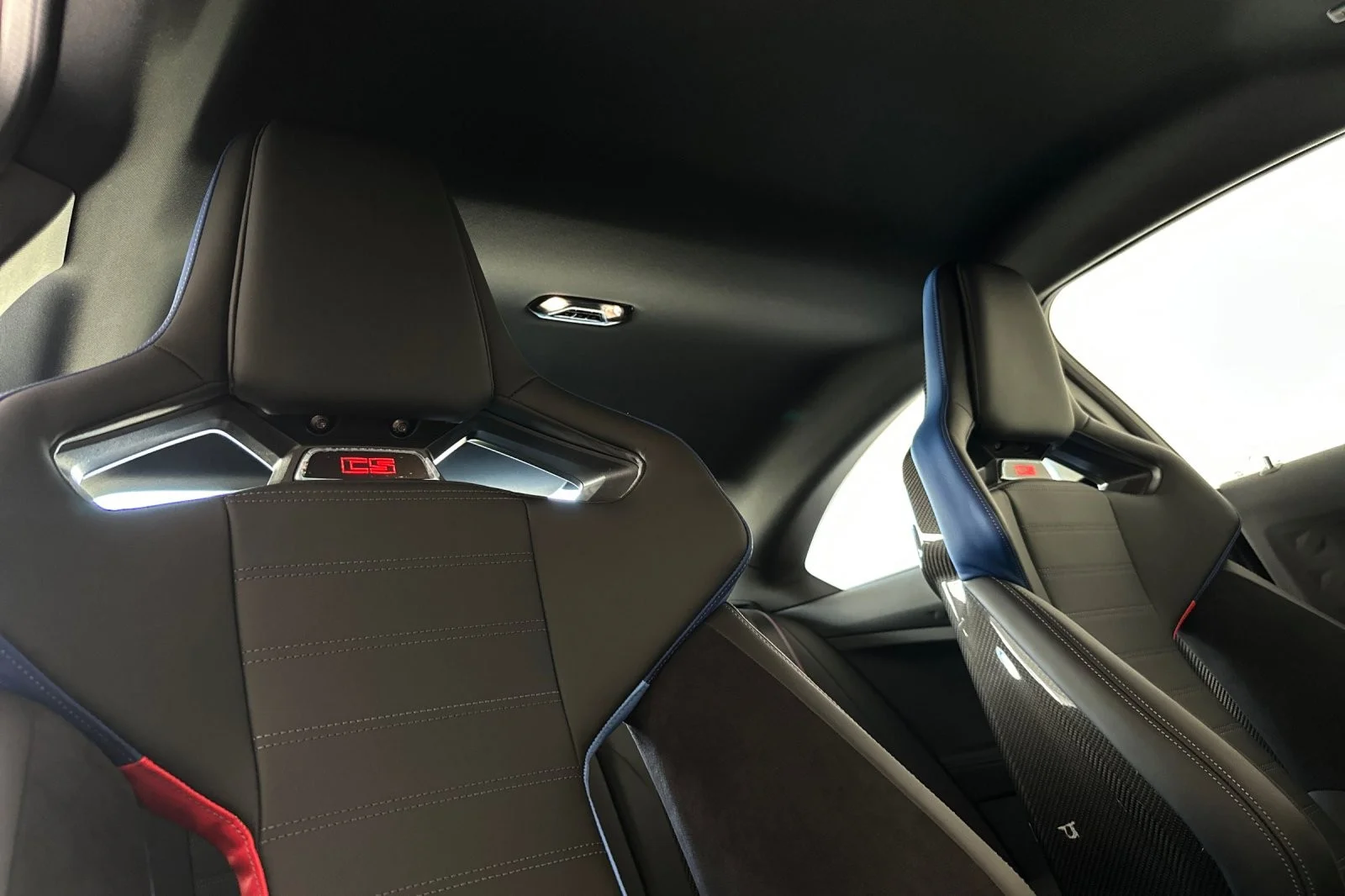 New 2026 Black Sapphire Metallic BMW CS image 15