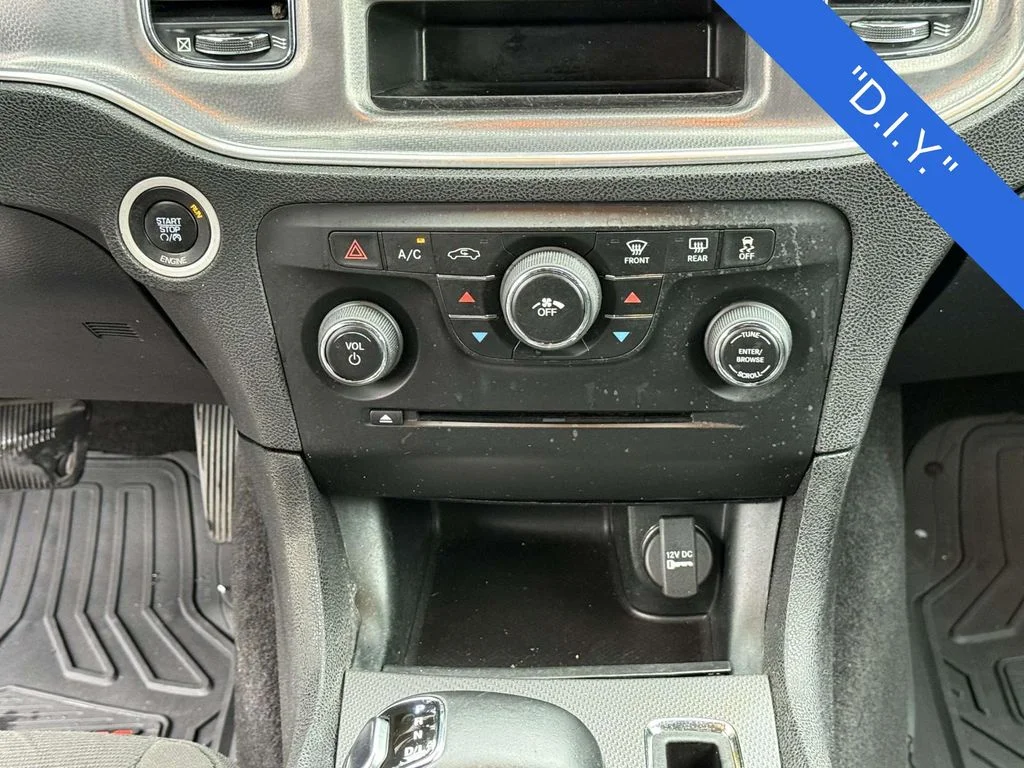 2014 Dodge Charger SE - Photo 21