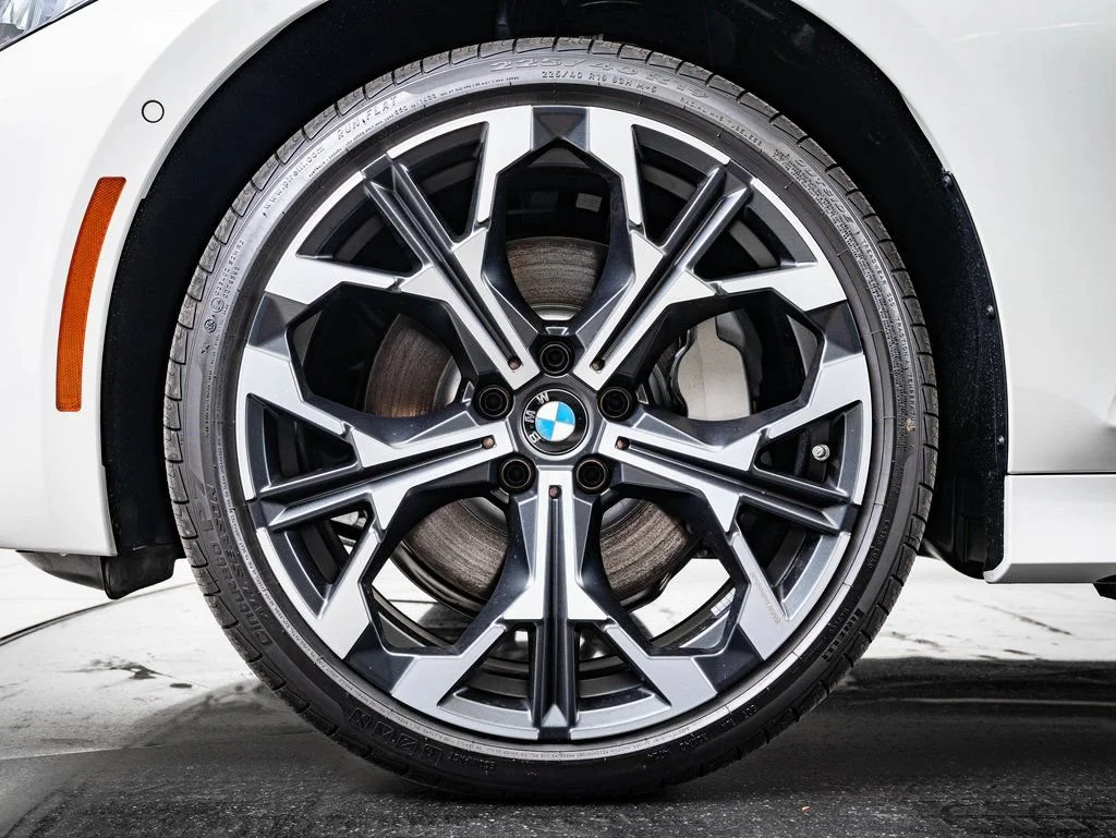Used 2025 Alpine White BMW 330i xDrive image 13