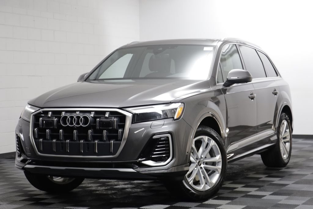 2025 Audi Q7 55 Premium Plus quattro Tiptronic's photo