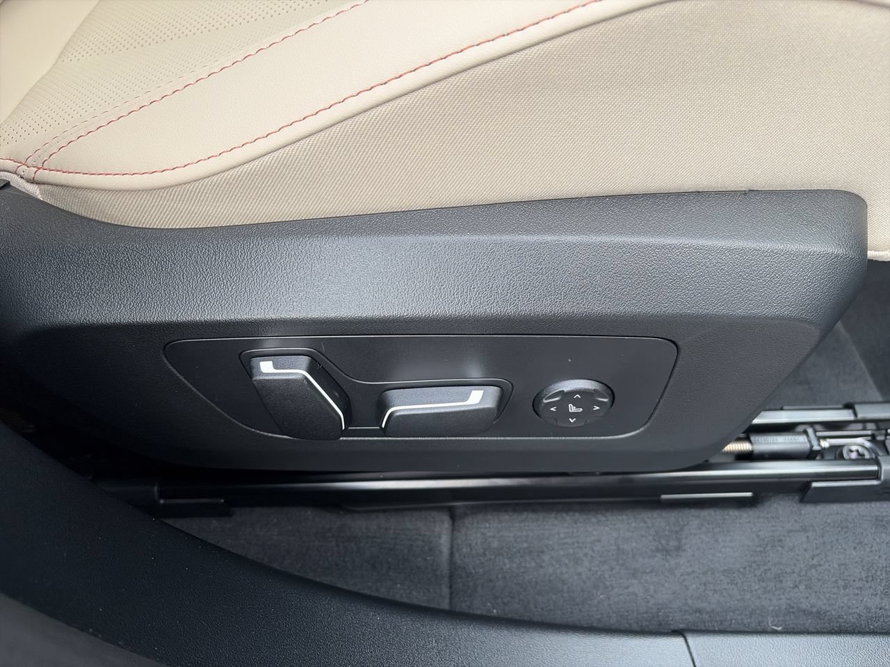 New 2026 Skyscraper Grey Metallic BMW 30 xDrive image 37