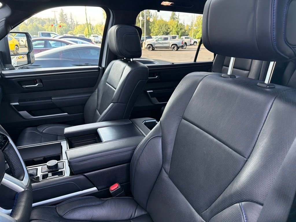 Used 2025  Toyota Limited image 23