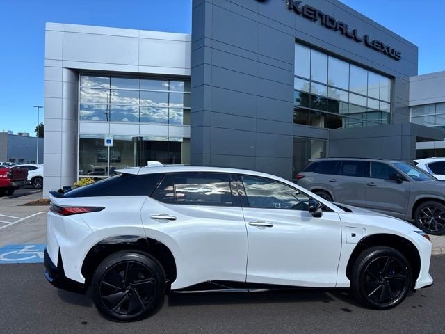 2026 Lexus RZ F SPORT - Photo 8