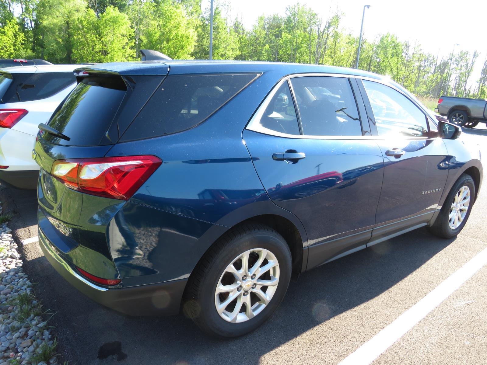 Used 2020 Pacific Blue Metallic Chevrolet LT image 13