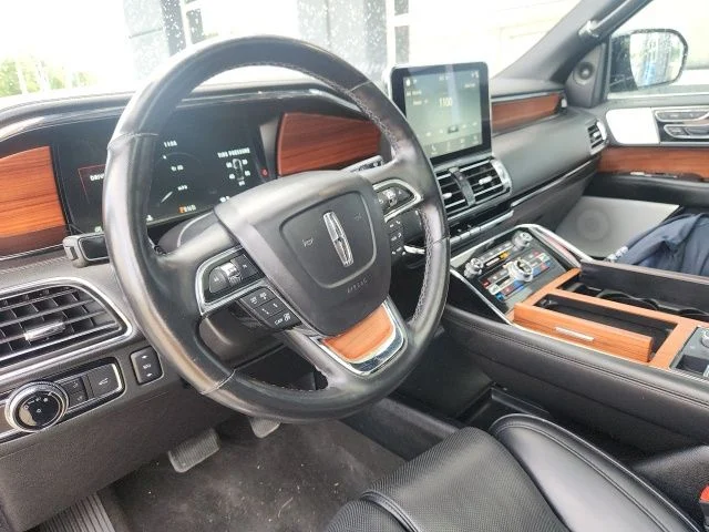 Used 2019 Black Lincoln Reserve image 29