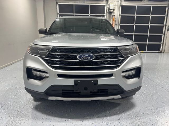 Used 2020 Silver Ford XLT image 3