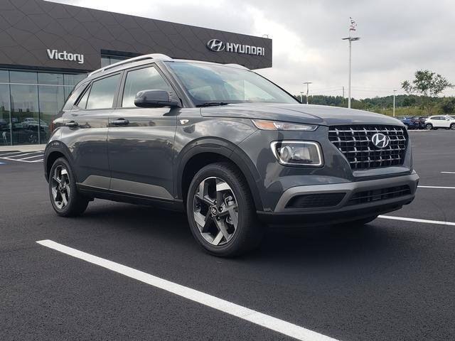 New 2026 Gray Hyundai SEL image 3