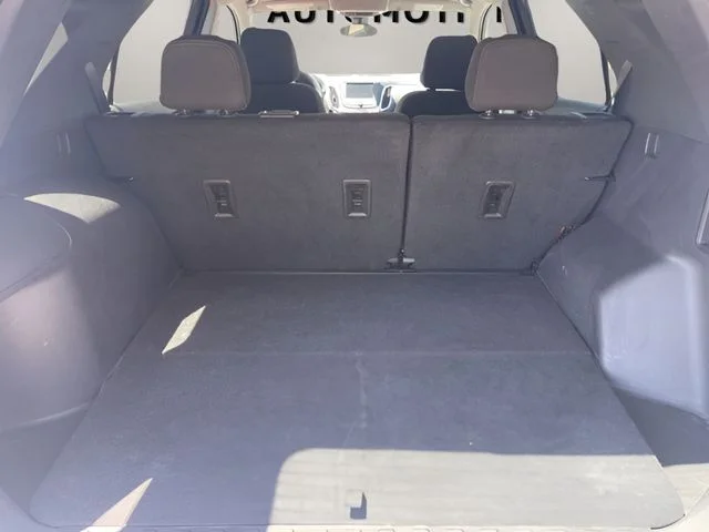 Used 2024 White Chevrolet LT image 19