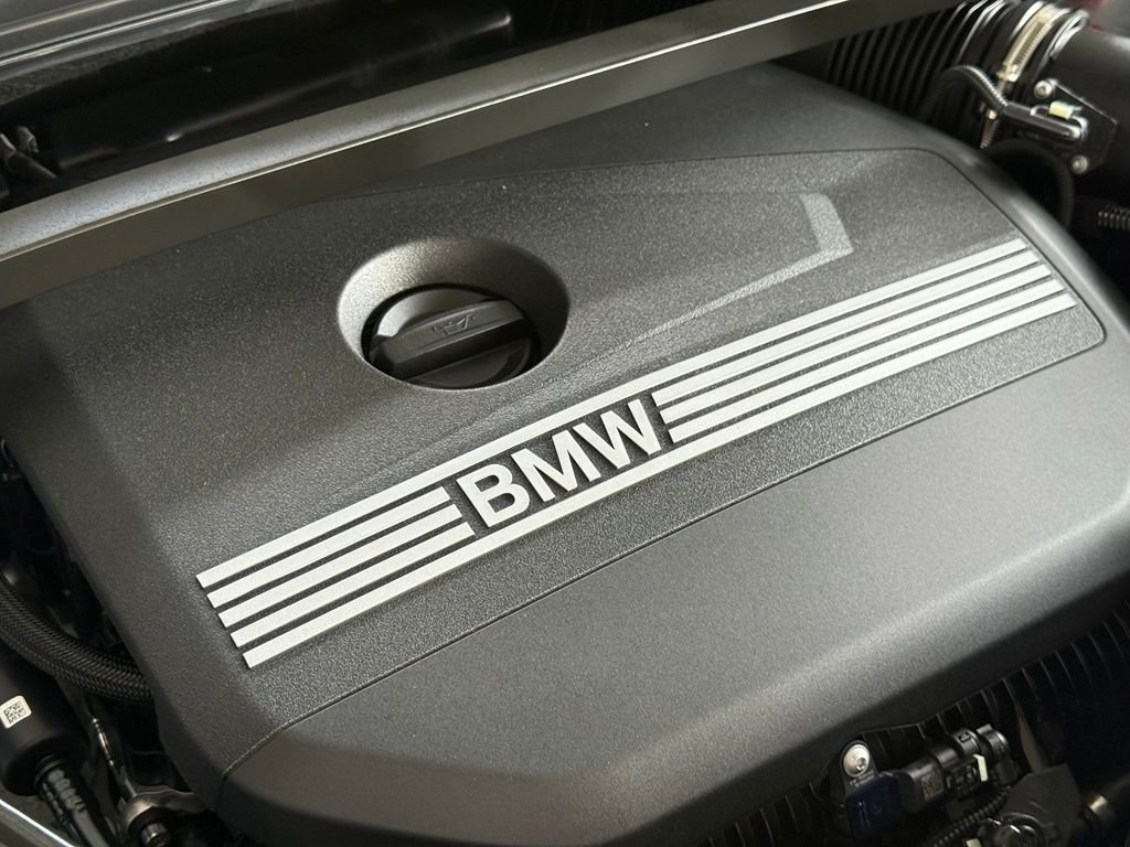 New 2026 White BMW xDrive28i image 25