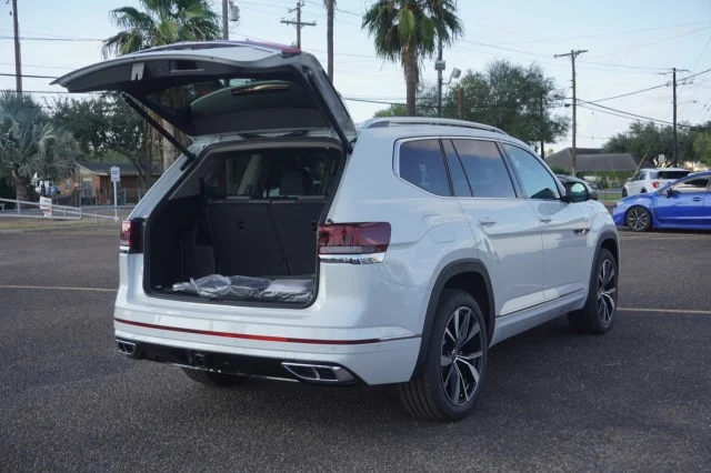 New 2026 Opal White Pearl Volkswagen 2.0T SEL Premium R-Line image 9