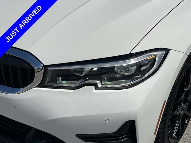 Used 2019 White BMW 330i xDrive image 9