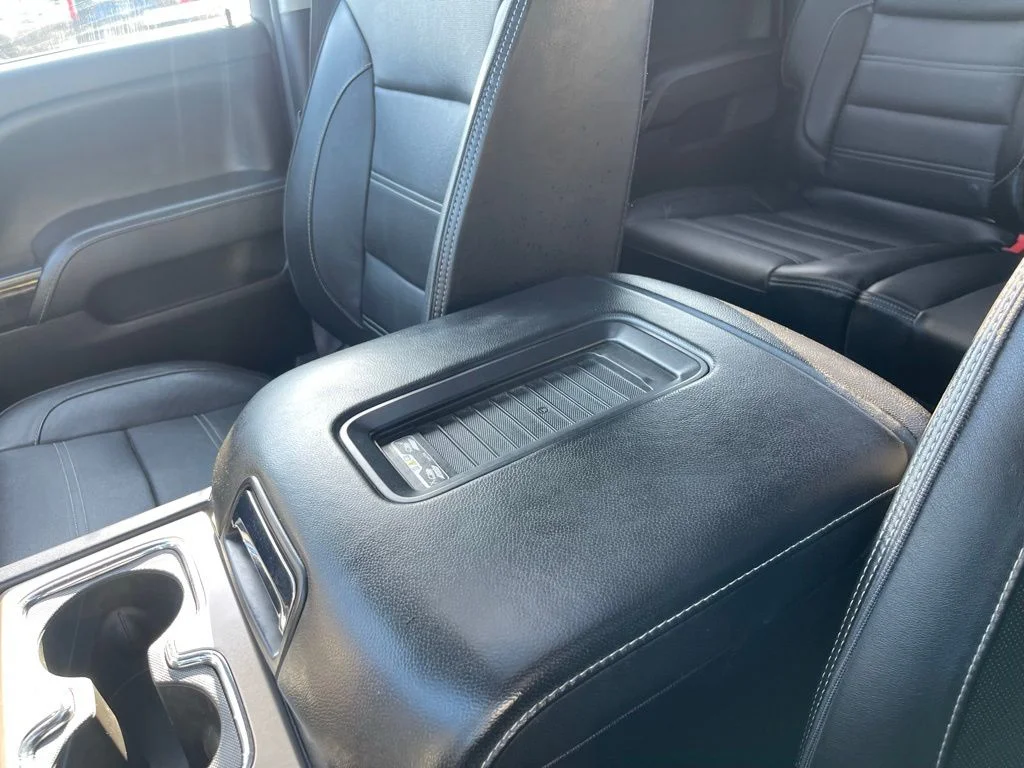 Used 2016 Black GMC Denali image 51