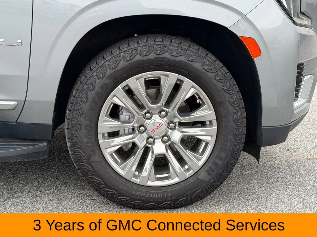 Used 2023 STERLING METALLIC GMC Denali image 34