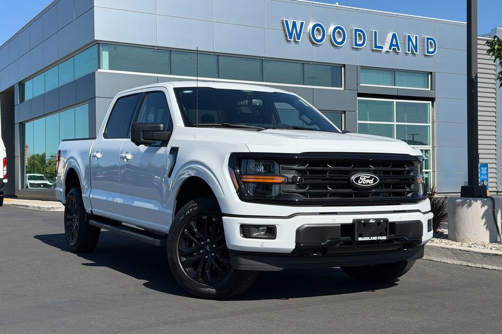New 2026 White Ford XLT image 1
