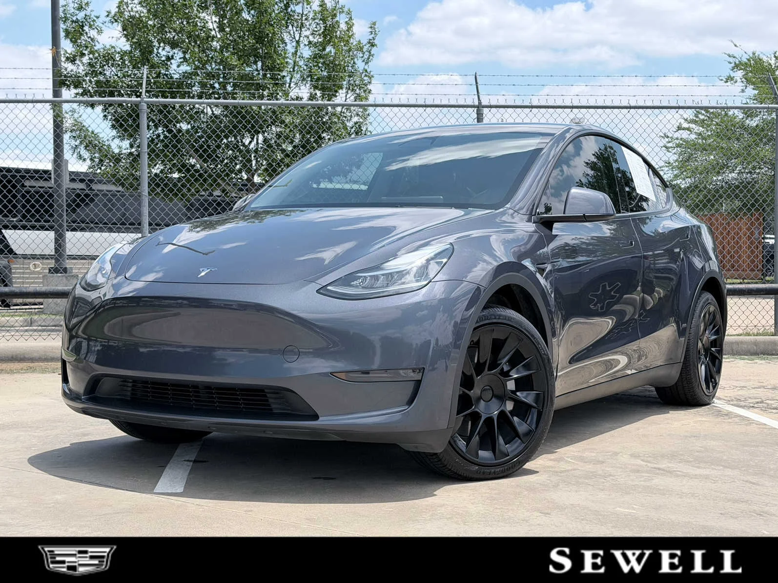 2023 Tesla Model Y Long Range Dual Motor All-Wheel Drive's photo