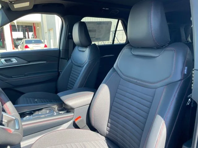 New 2026 Black Metallic Ford ST-Line image 8