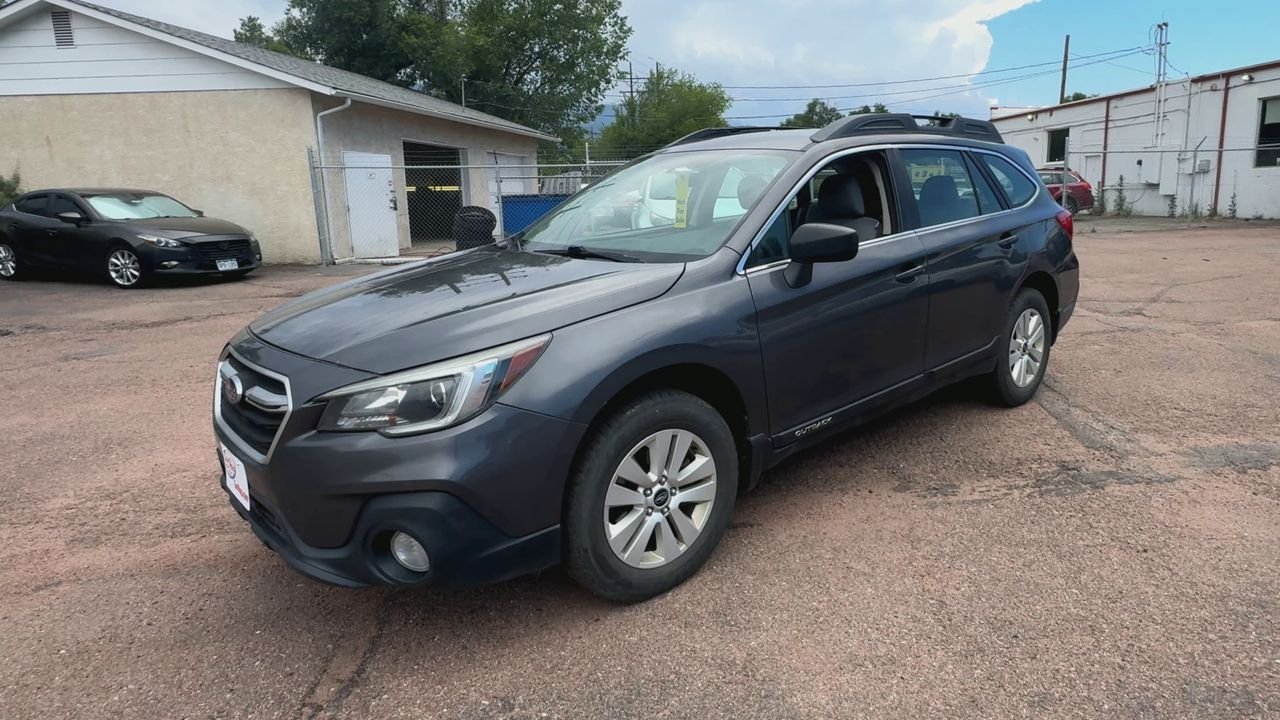 2018 Subaru Outback 2.5i photo 2