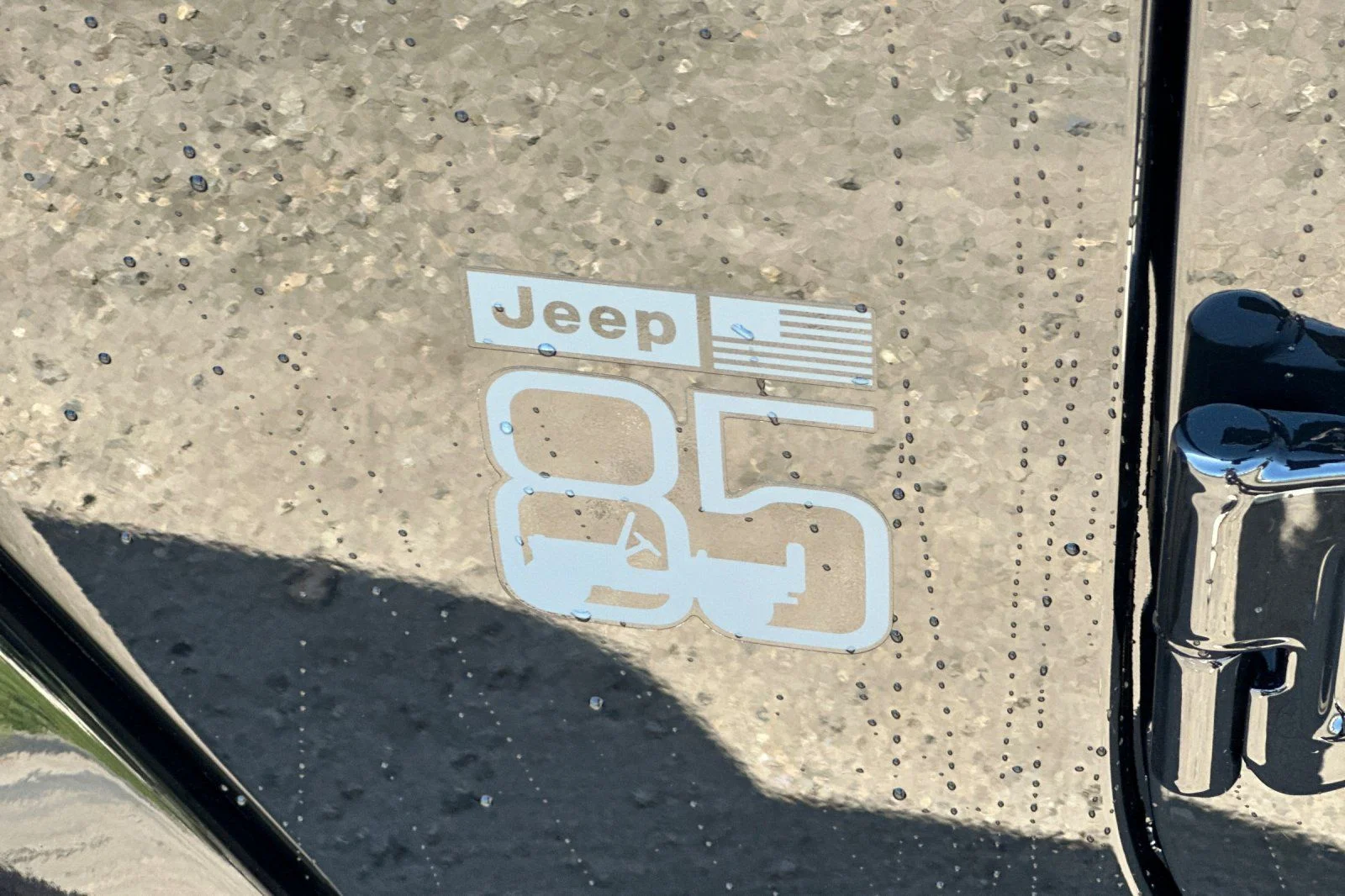 New 2026 Black Clear-Coat Exterior Paint Jeep 85th Anniversary Edition image 21