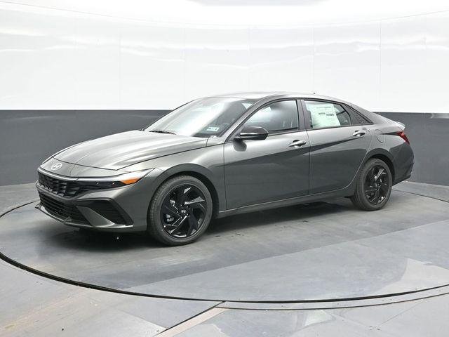 New 2026 Gray Hyundai SEL Sport Plus image 5