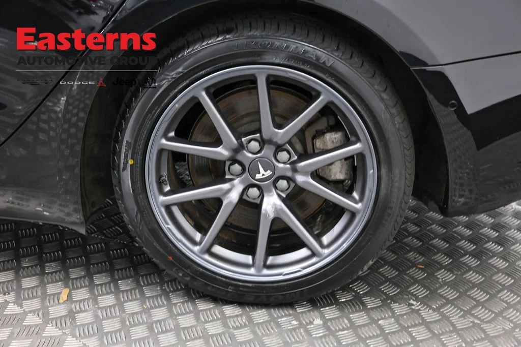 Used 2019 Black Tesla Long Range image 26