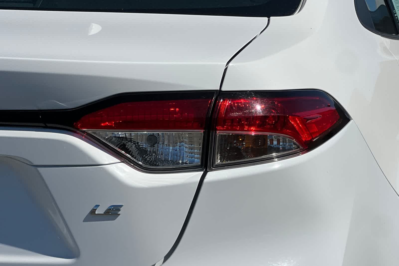 2023 Toyota Corolla LE - Photo 28