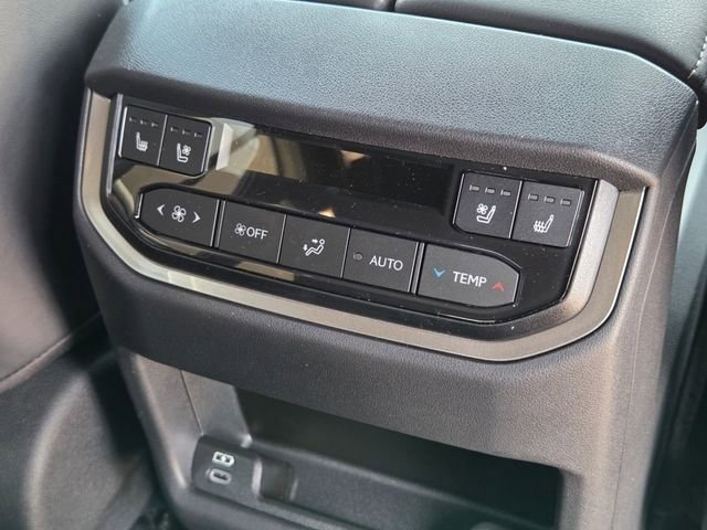 New 2026 Wind Chill Pearl Lexus LUXURY AWD image 36