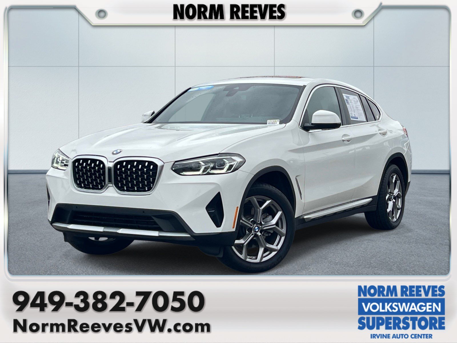 2023 BMW X4 xDrive30i's photo