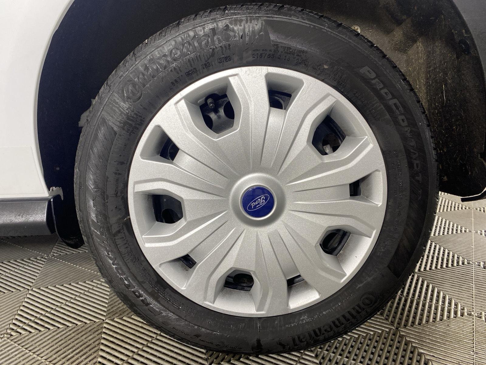Used 2023 Frozen White Ford XL image 12