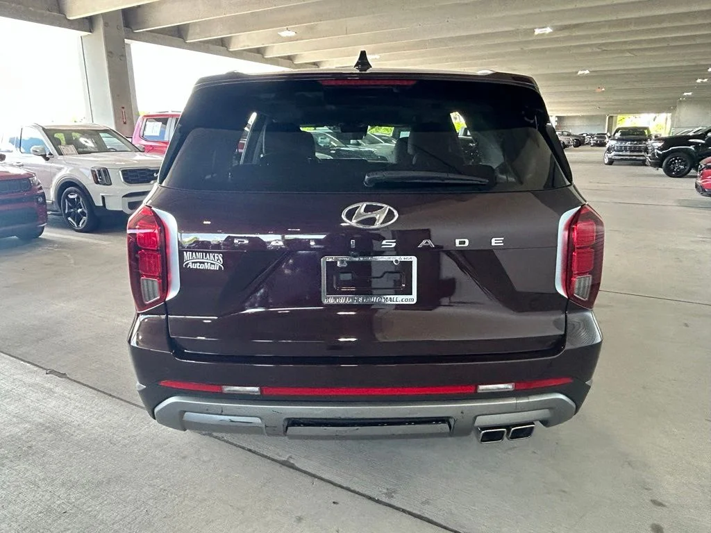 Used 2024 Sierra Burgundy Hyundai Limited image 4