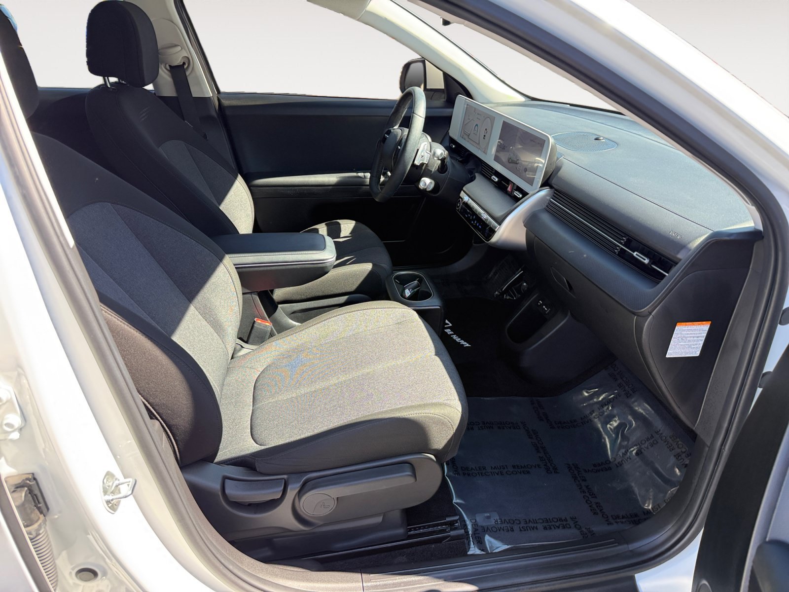 Used 2024 White Hyundai SEL image 19
