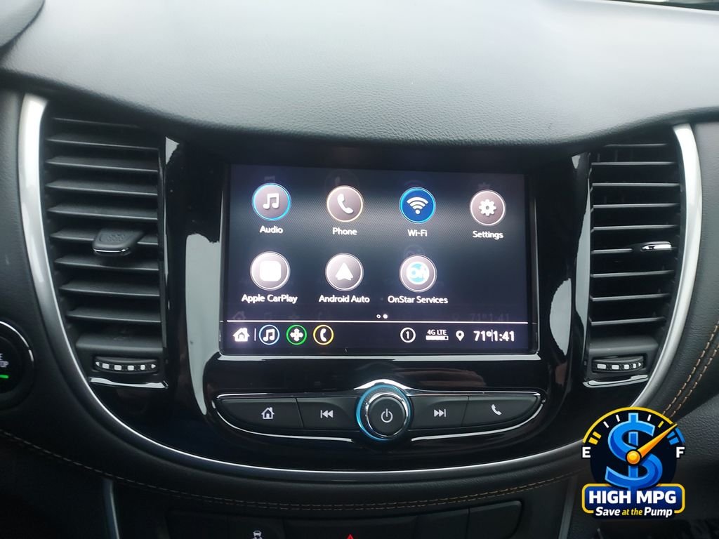 Used 2020 White Chevrolet LT image 13