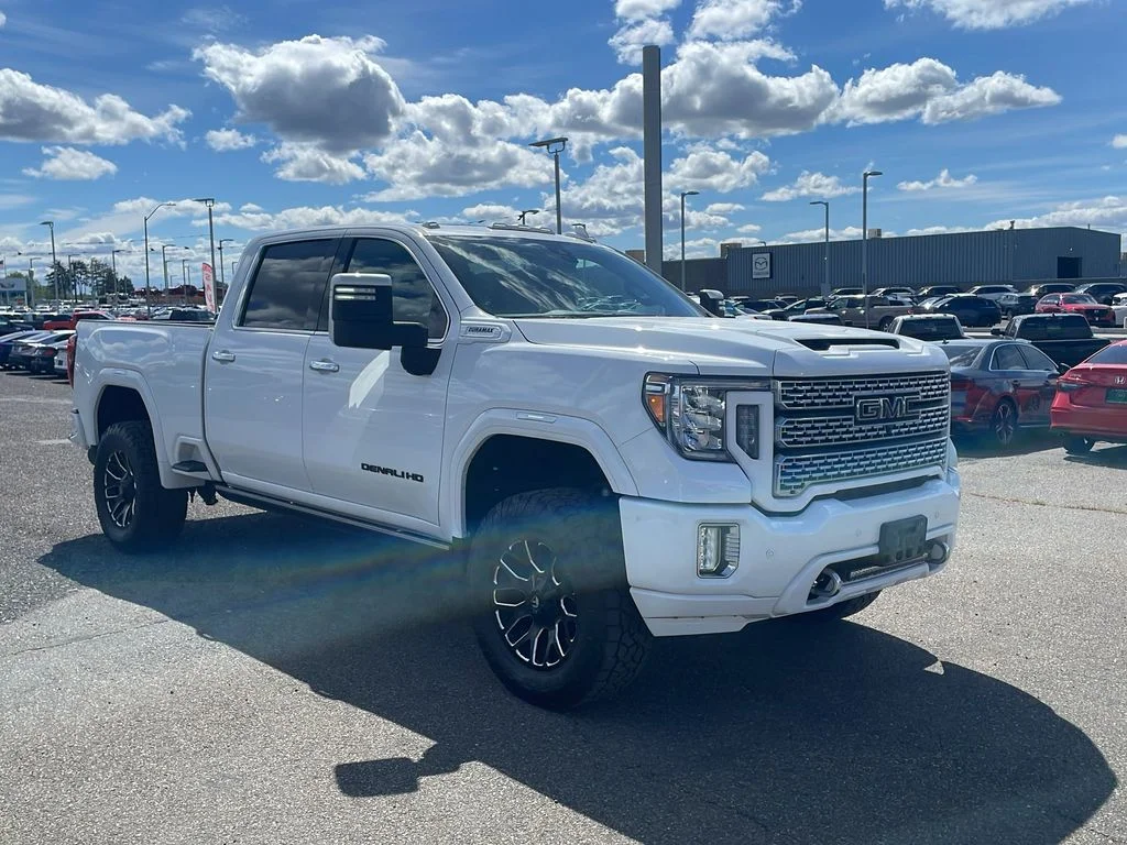2022 GMC Sierra Denali 4WD Crew Cab Standard Box SRW's photo