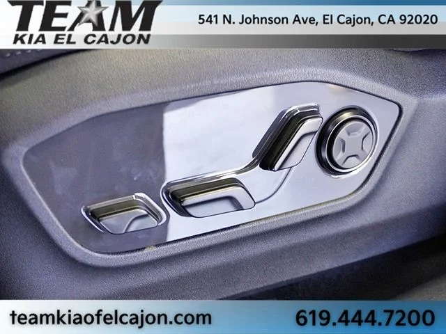 New 2027 White Kia X-Line SX image 21