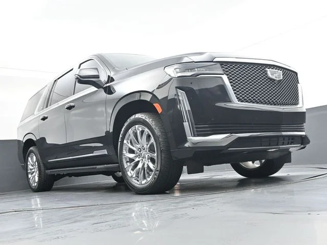 Used 2023 Black Cadillac Premium image 30