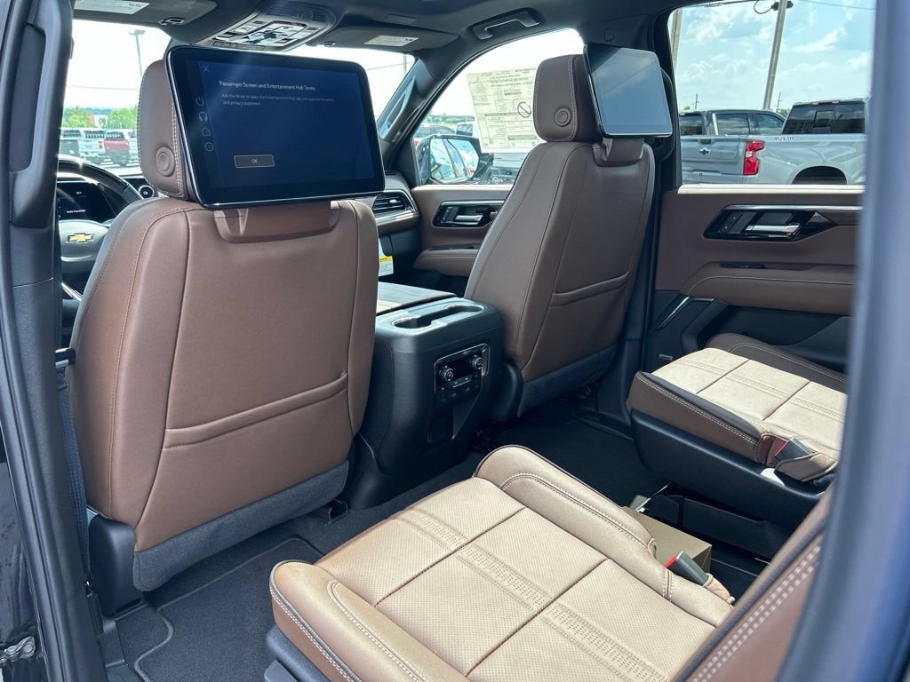 2026 Chevrolet Suburban High Country - Photo 41