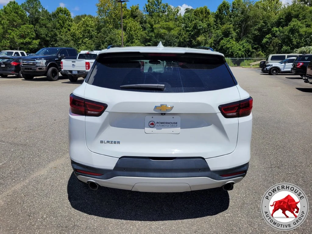 Used 2024 White Chevrolet LT image 5