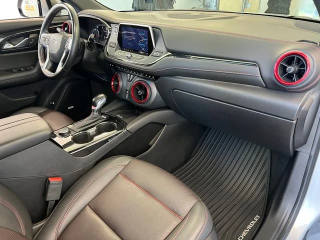 Used 2021 Silver Ice Metallic Chevrolet RS image 48